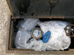 メーター周りの保護